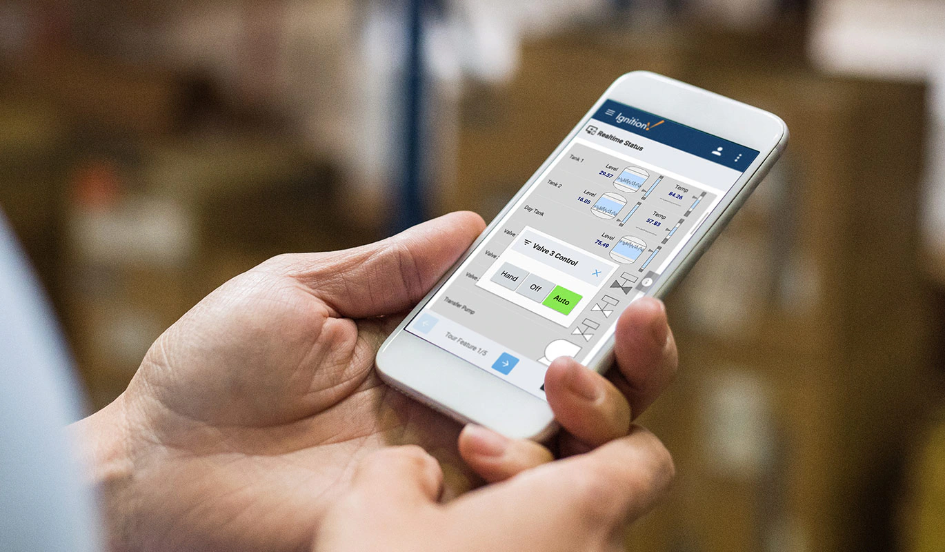 Consultation des niveaux de cuves, températures et états de vannes Ignition sur un smartphone.